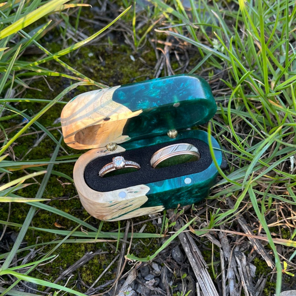 Couple Epoxy Ring Box