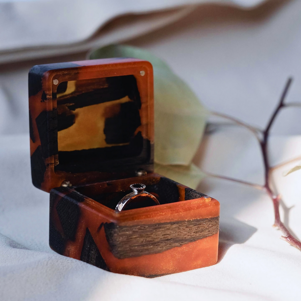 Burnt Oak Orange Resin Ring box