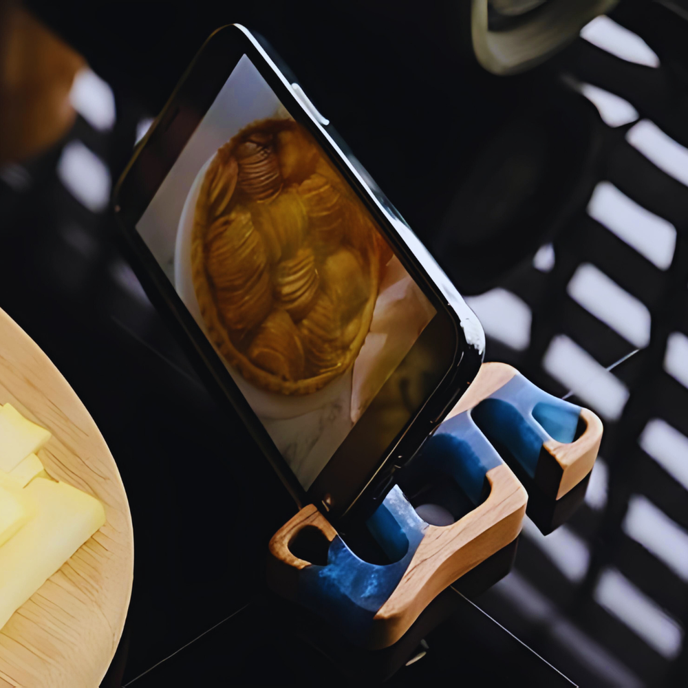 Resin Epoxy Phone Stand
