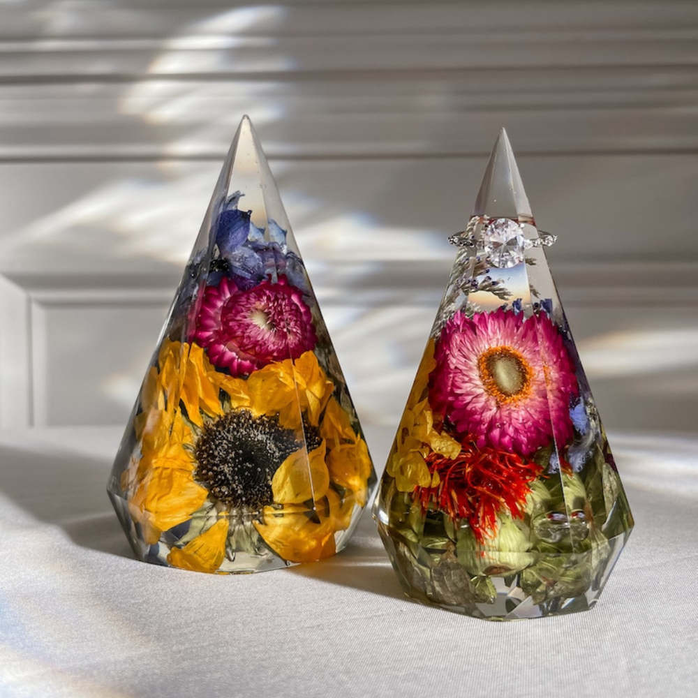 Vintage Resin Ring Holder