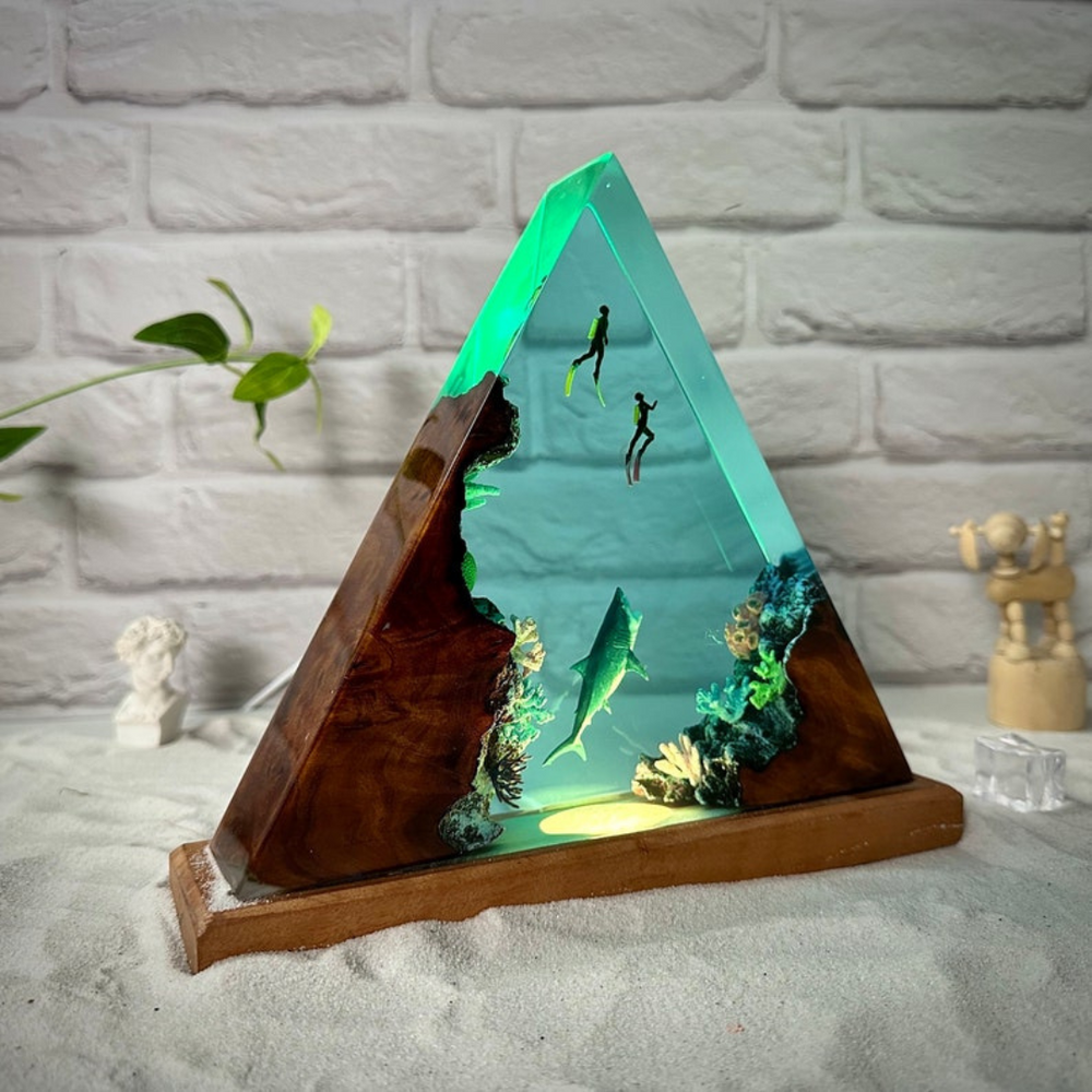 SCUBA DIVER Epoxy Lamp