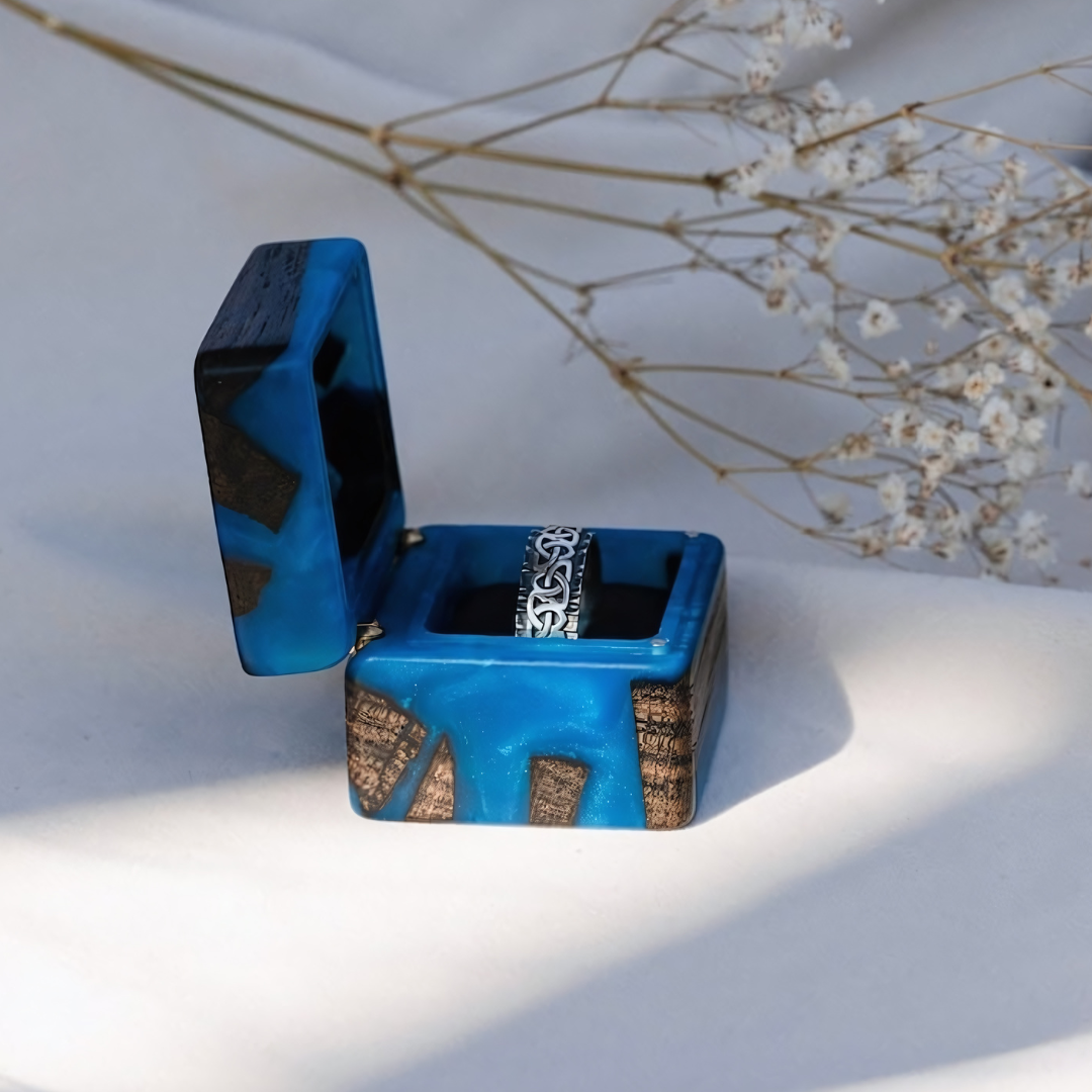 Black Wood Resin Ring box