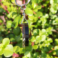 Epoxy keyrings with Dried Flowers thumbnail