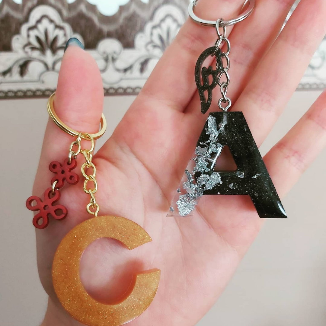 Epoxy keyrings with Dried Flowers