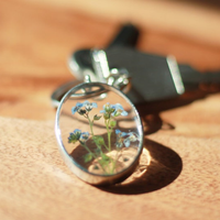 Real forget-me-nots Epoxy Keyrings thumbnail