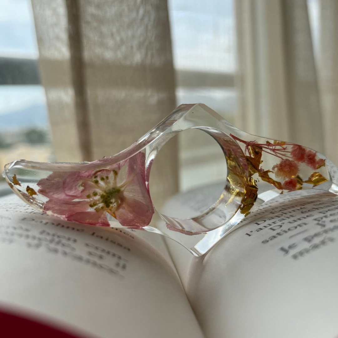 Floral Harmony Epoxy Page Holder
