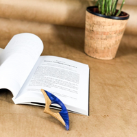 Wooden Oak Epoxy Page Holder thumbnail
