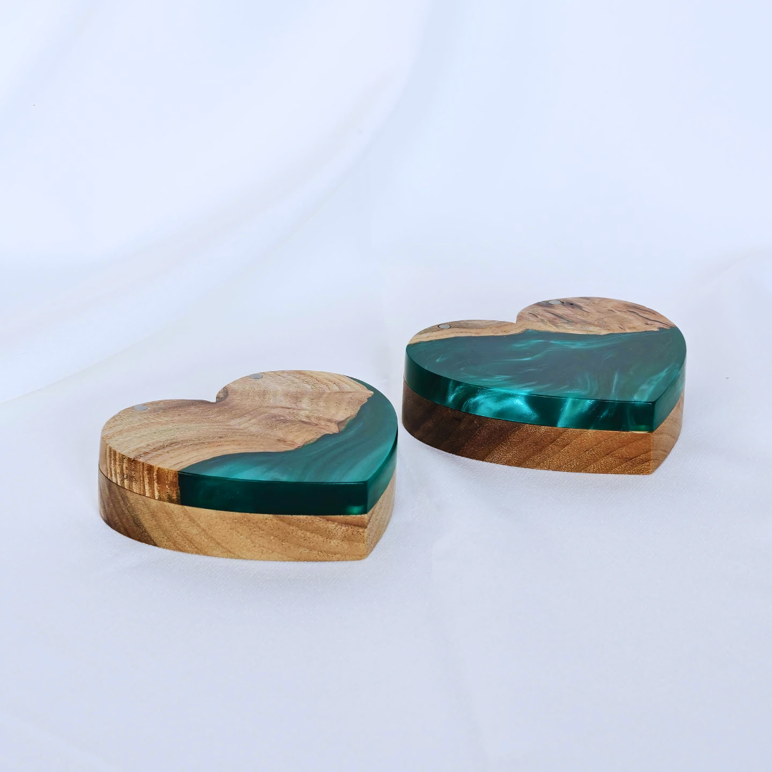 Twin Heart Epoxy Ring Box