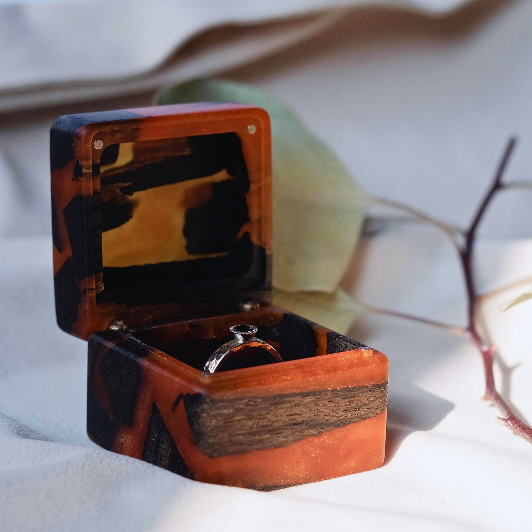 Burnt Oak Orange Resin Ring box
