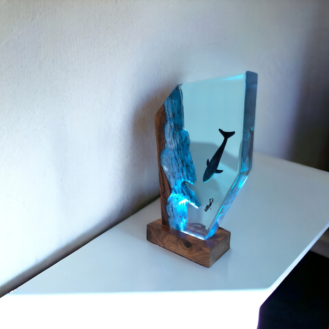 Whale shark resin lamp