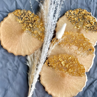 Epoxy Geode Resin Coasters thumbnail