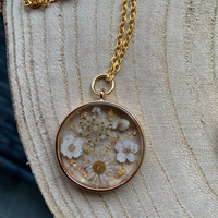 Stainless steel Resin Floral Neckless thumbnail