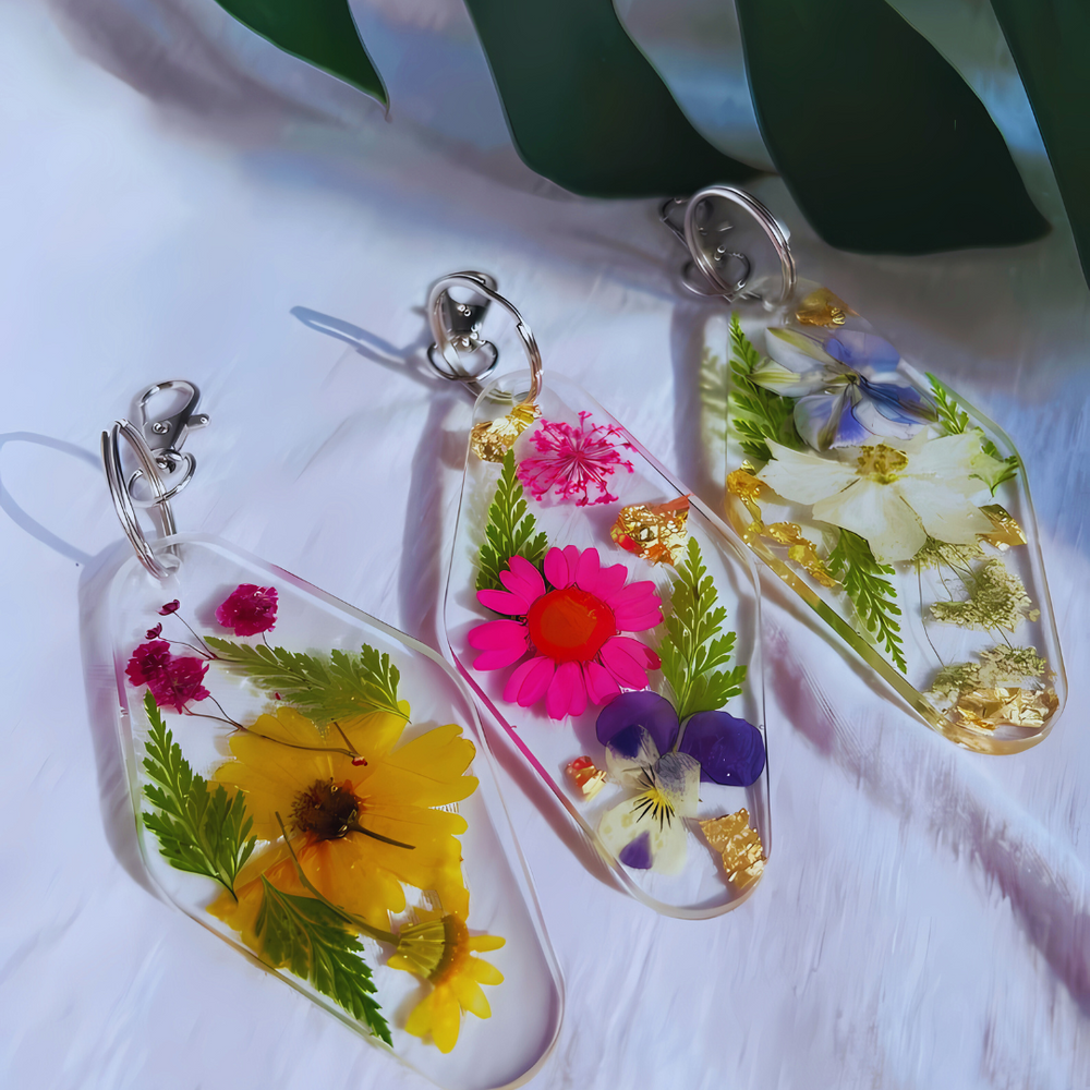 Dried Flowers Resin Keychain