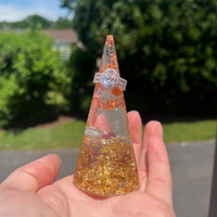 Epoxy Pyramid Ring Holder thumbnail