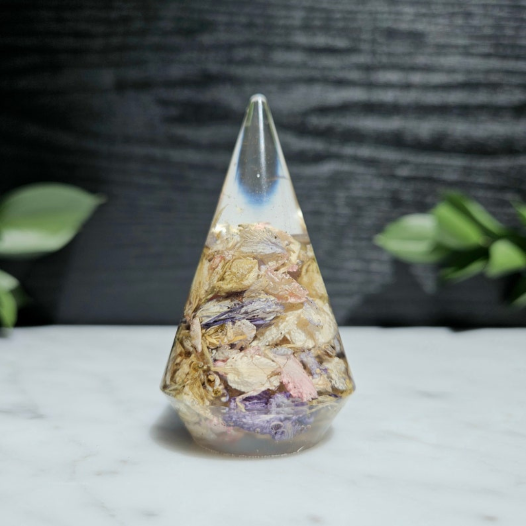 Small Flower Transparent Resin Ring Holder