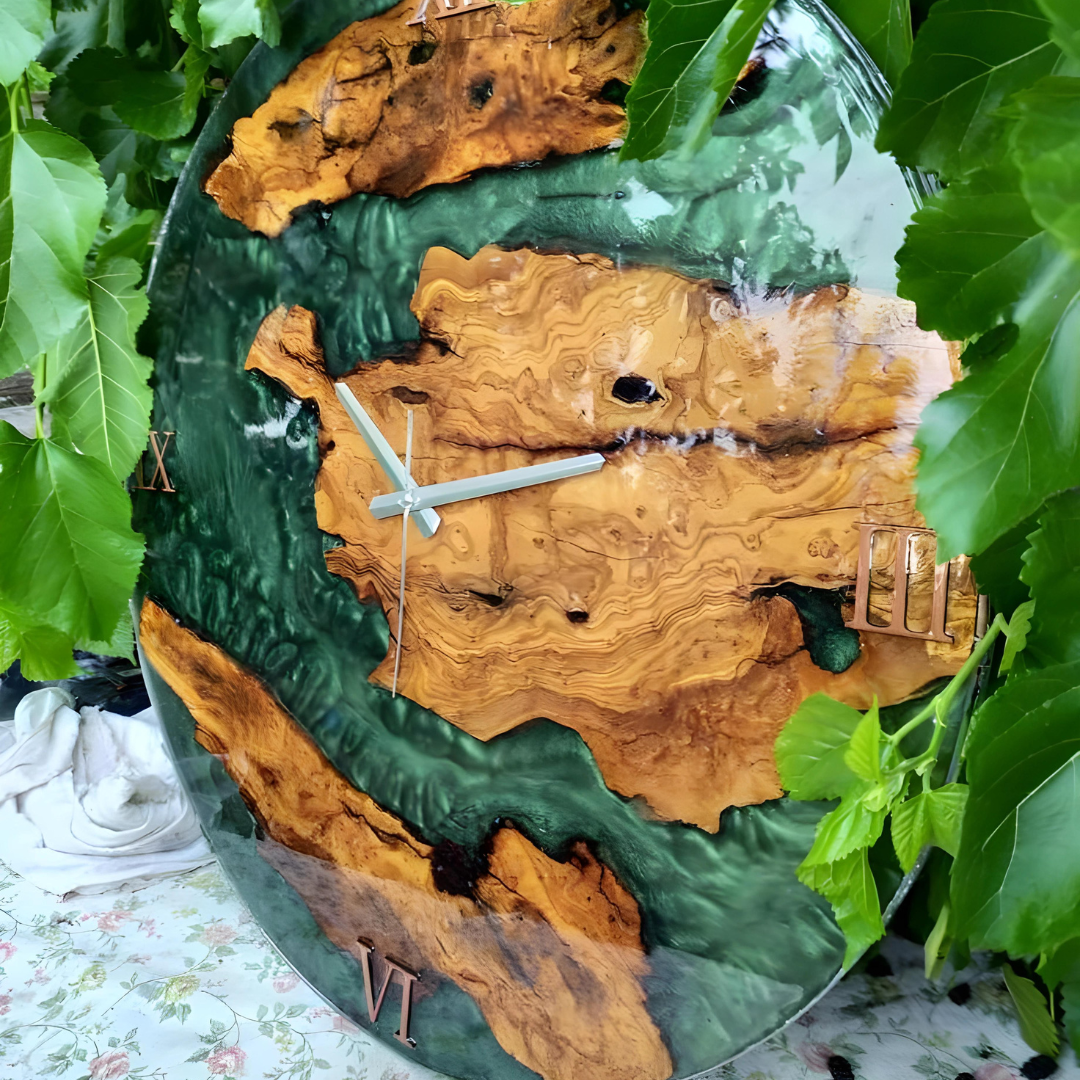 Outdoor Green Epoxy Resin Clock