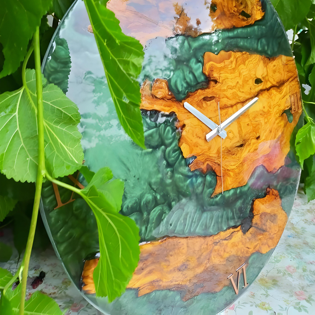 Outdoor Green Epoxy Resin Clock