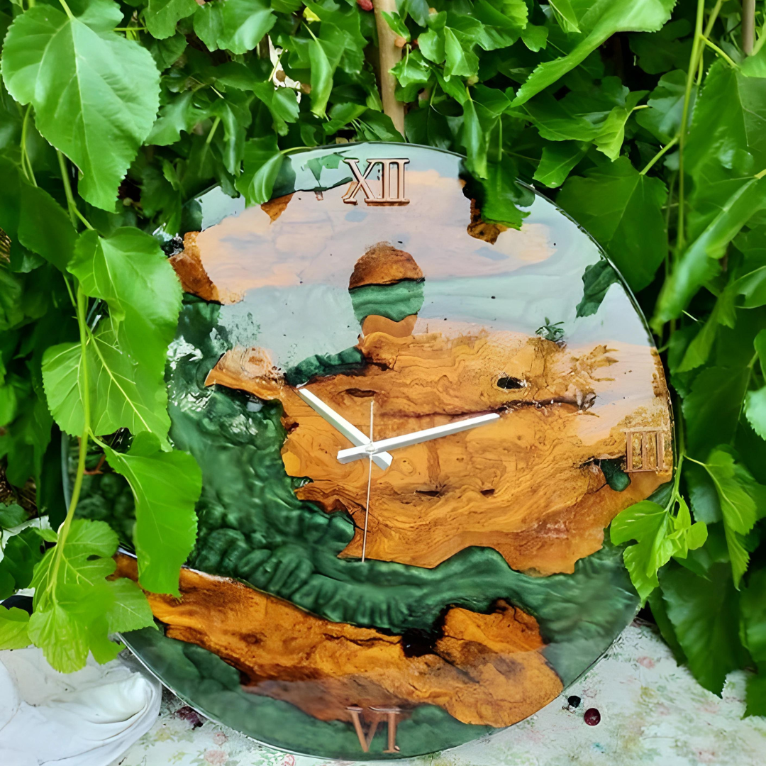 Outdoor Green Epoxy Resin Clock