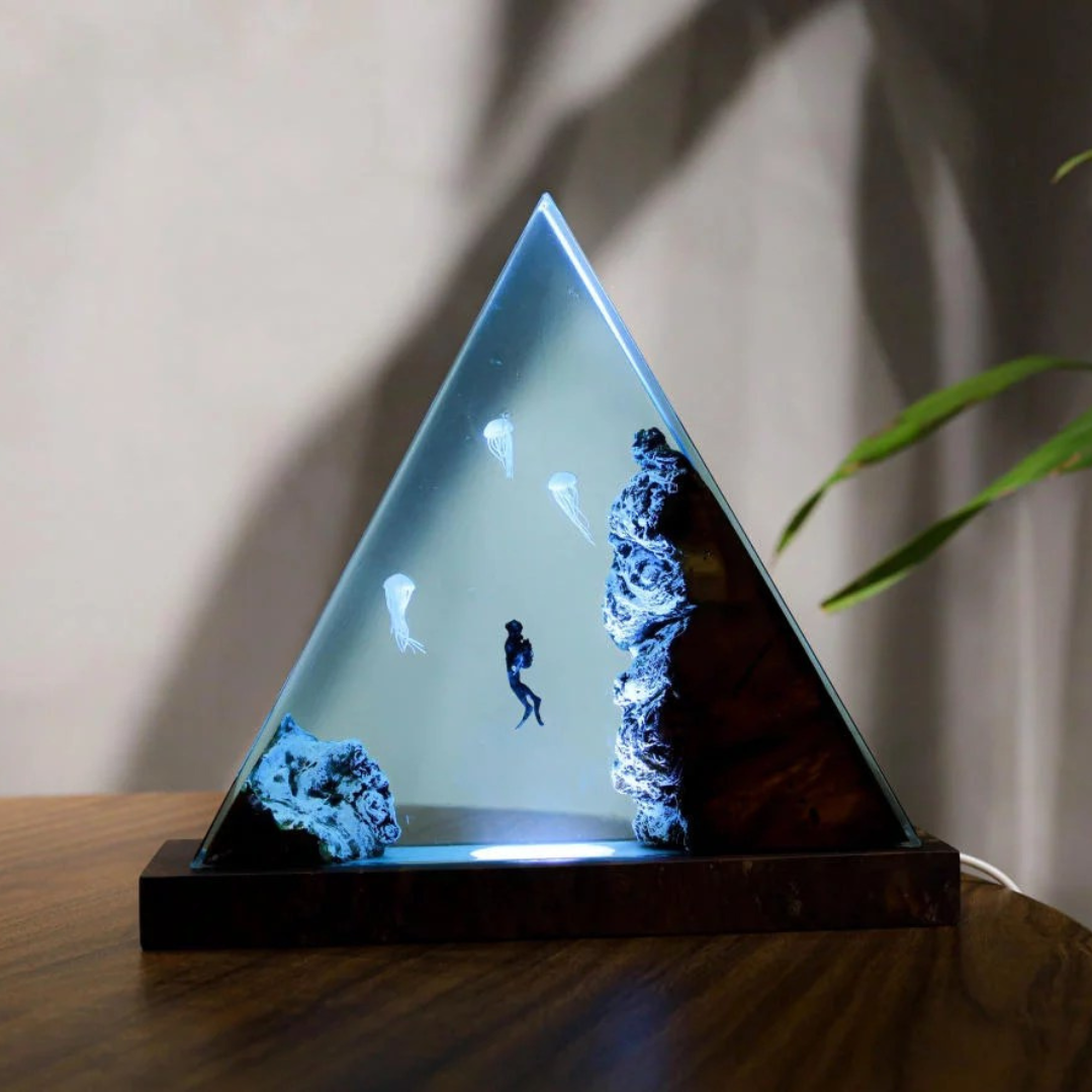 Epoxy Jelly Fish And Diver Night Light