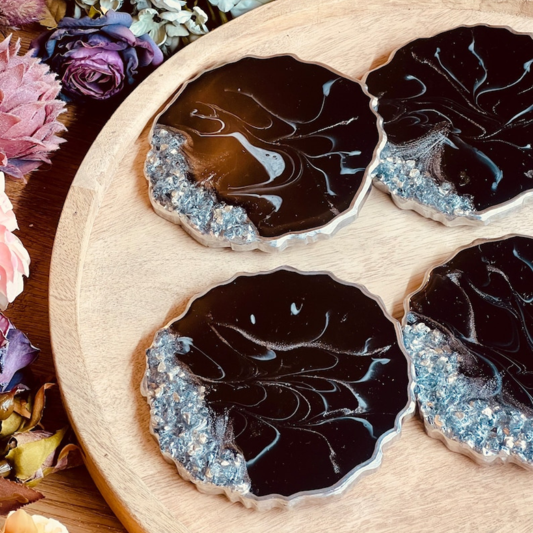 Resin coasters in brown with gold
