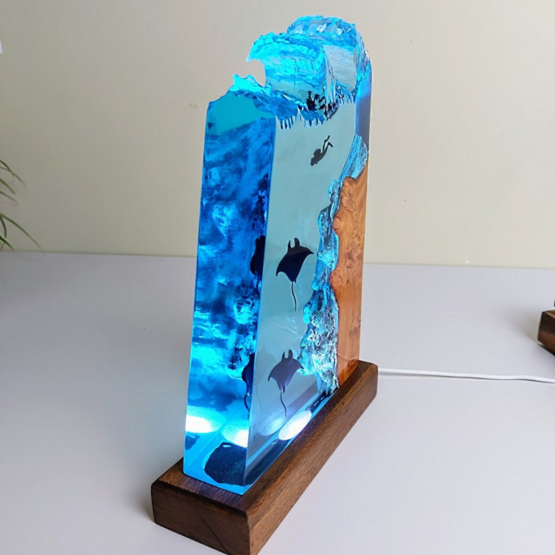 Manta Ray And Divers Resin Art Lamp