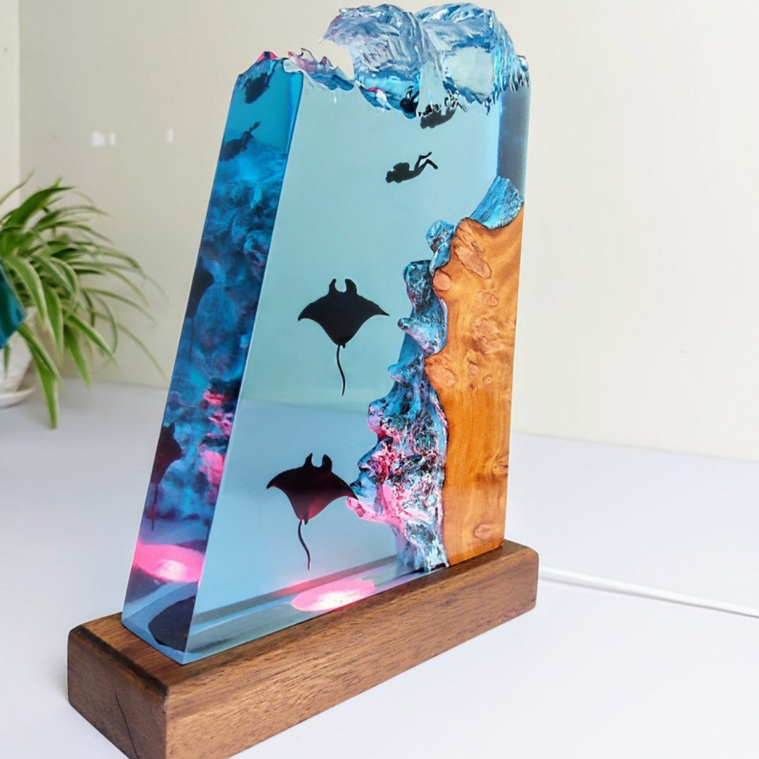 Manta Ray And Divers Resin Art Lamp