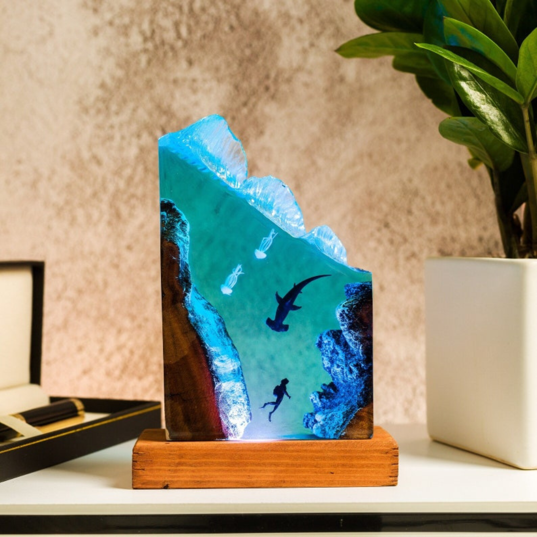 Transparent Resin Hammerhead Epoxy Lamp