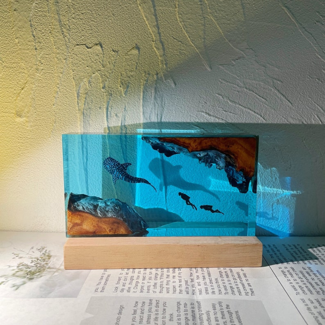 Big Whale And Couple Diver Epoxy Lamp
