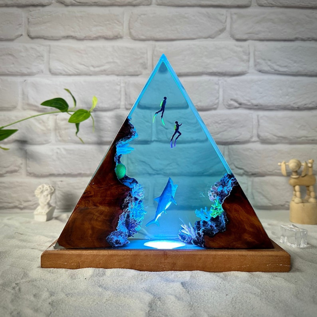 SCUBA DIVER Epoxy Lamp