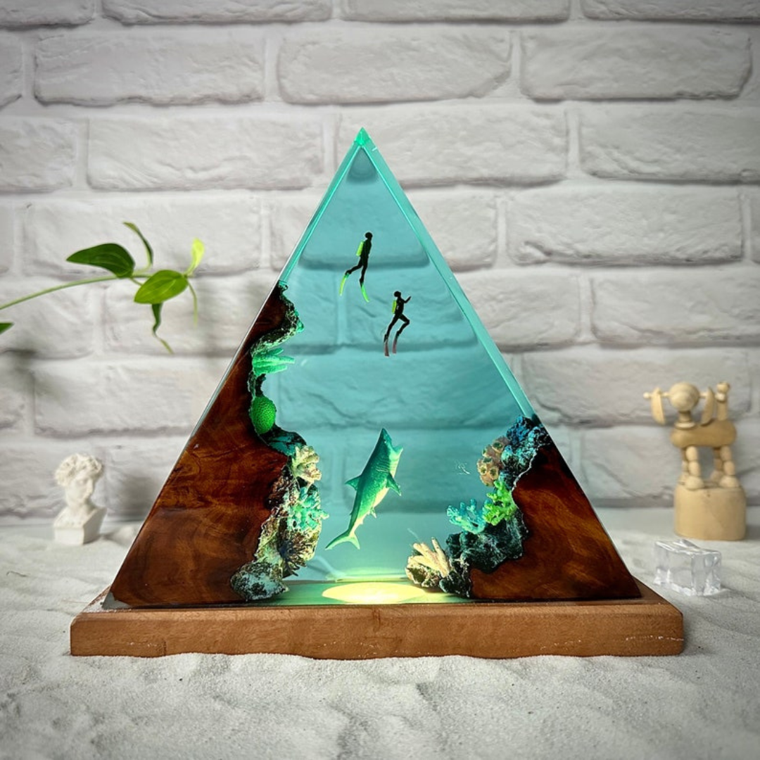 SCUBA DIVER Epoxy Lamp