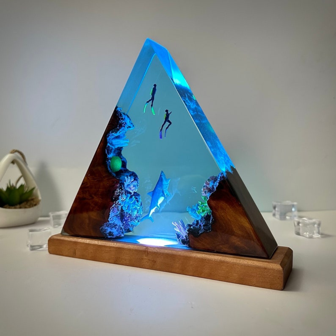 SCUBA DIVER Epoxy Lamp