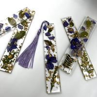 Handmade Resin Bookmark with Purple Pressed, Dried Flowers thumbnail