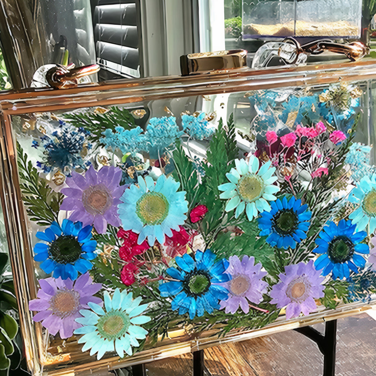 Epoxy Floral Clutch