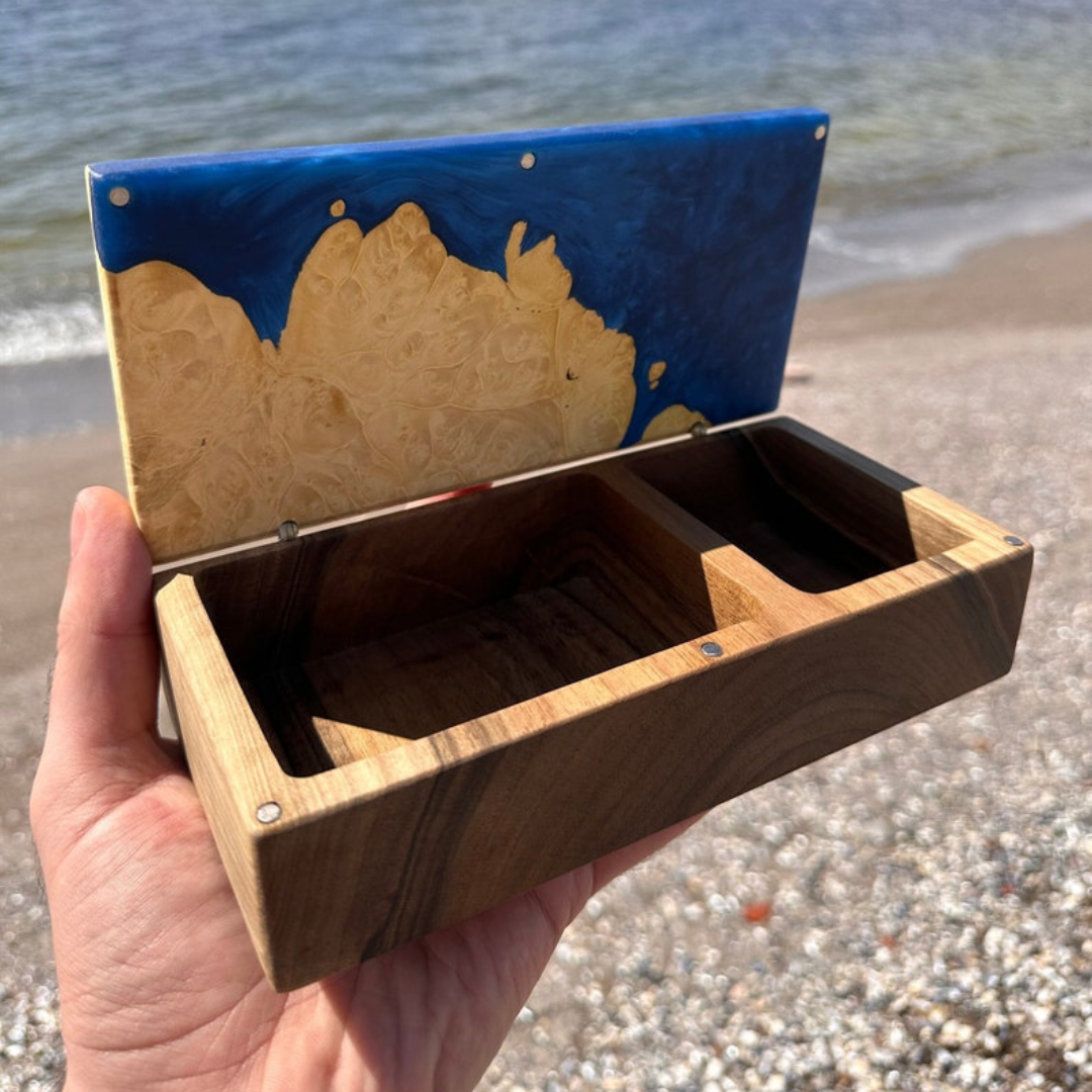 Epoxy Blue Pearl Box from Oak Wood